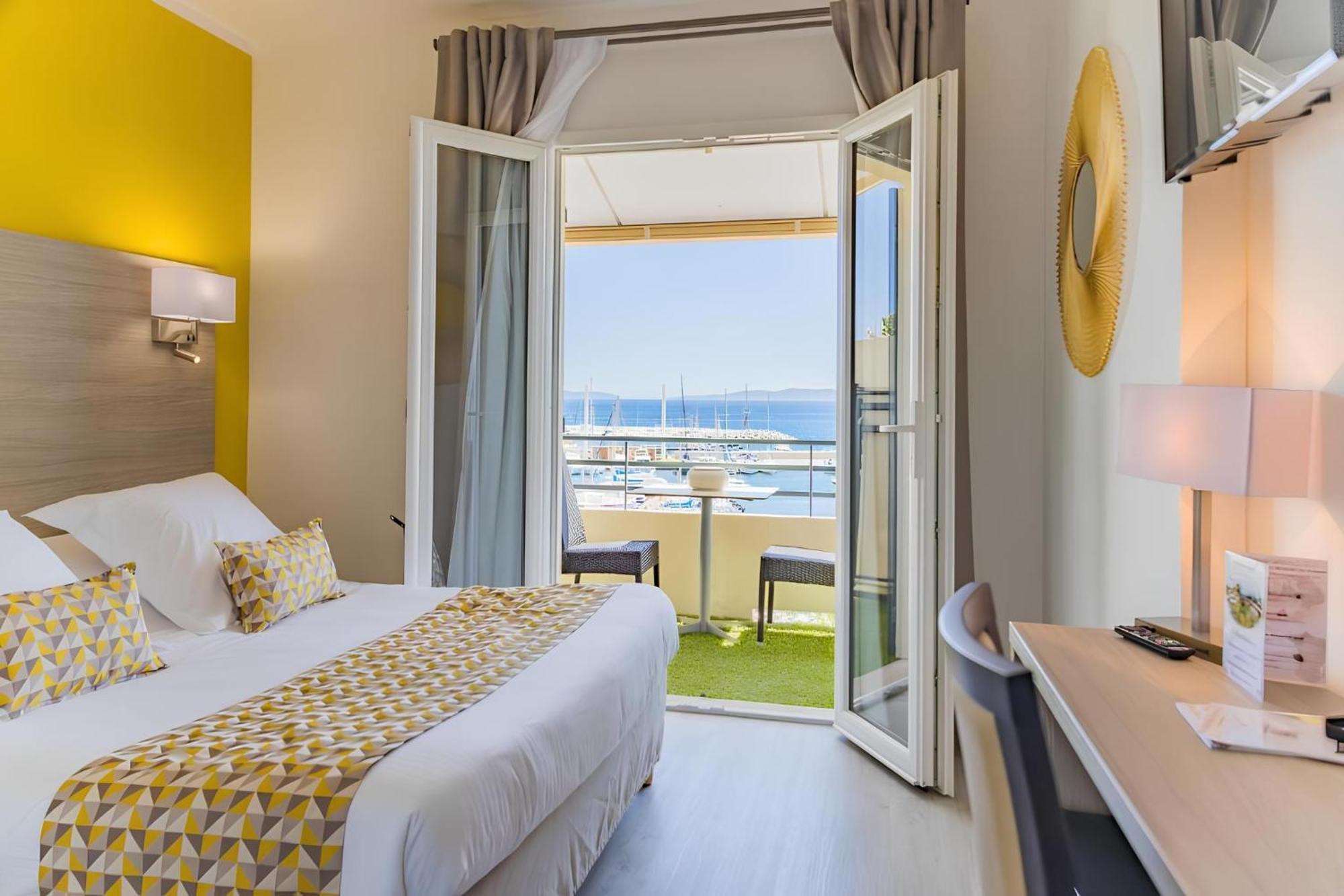 Le Rabelais Hotel Le Lavandou